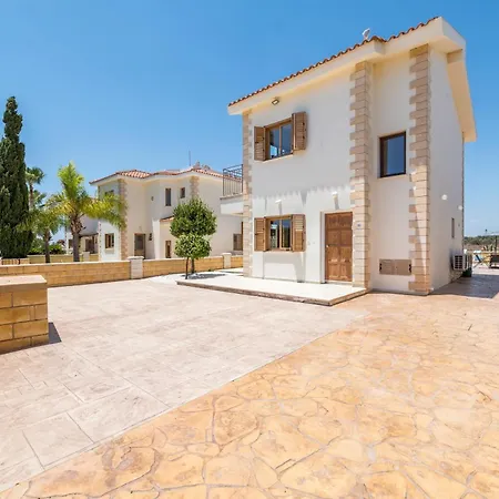 Stephanie Oasis Ayia Napa